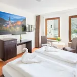 Otel Bacharacher Hof 3*